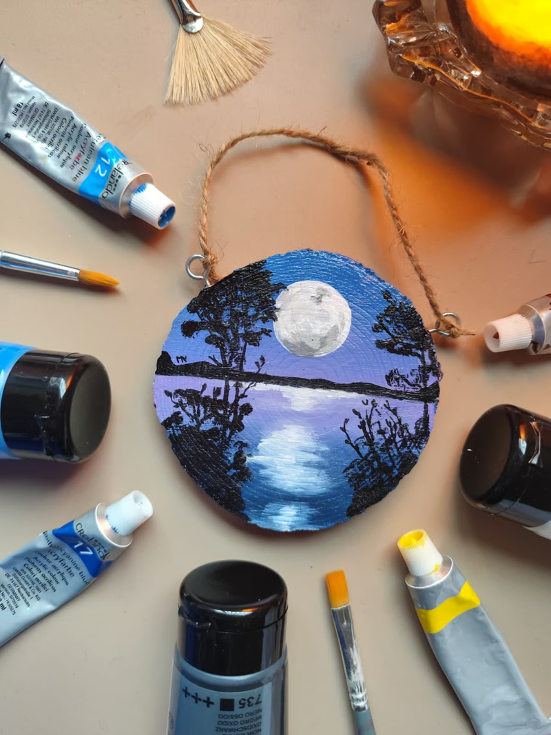 La luna brillante, madera